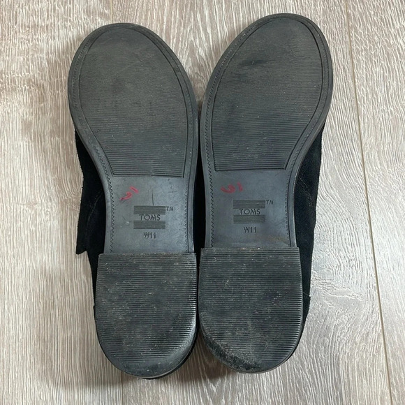 Toms Shaye Black Suede Low Ankle Bootie Loafers 11 - Picture 8 of 15